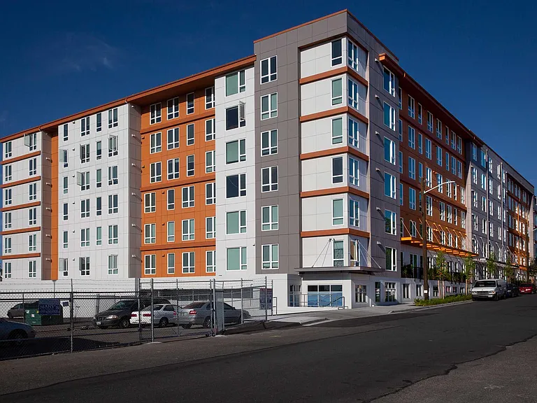 Linden Flats — Photo 24
