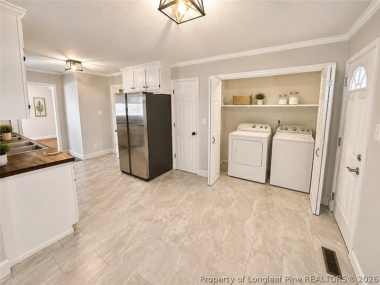 5800 Lagu Pl — Photo 6