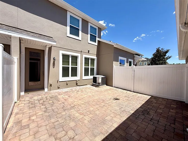 8568 Dufferin Ln — Photo 7