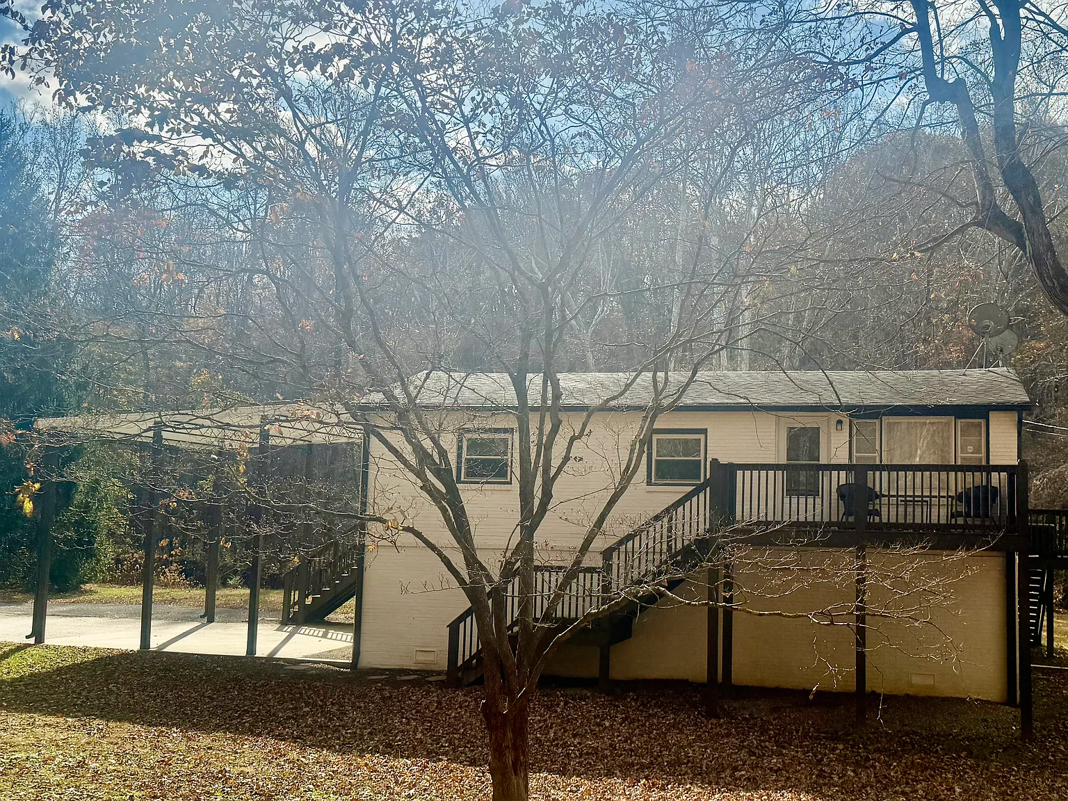 3 bed, 1413 sqft, $2,400 — Photo 1