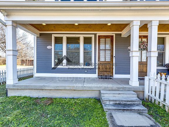 3rd image of 628 Shelby Ave #B