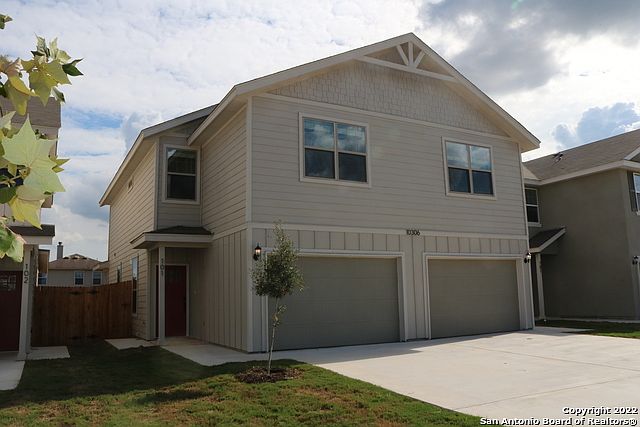 1st image of 10306 W Lynwood Vlg #101