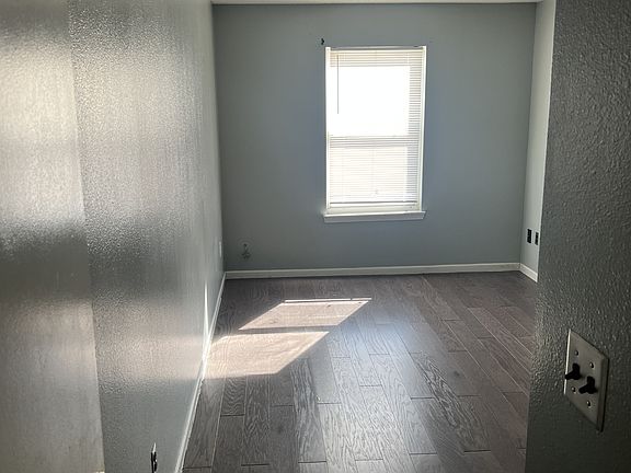 2nd image of 4060 Crabtree Ct #2