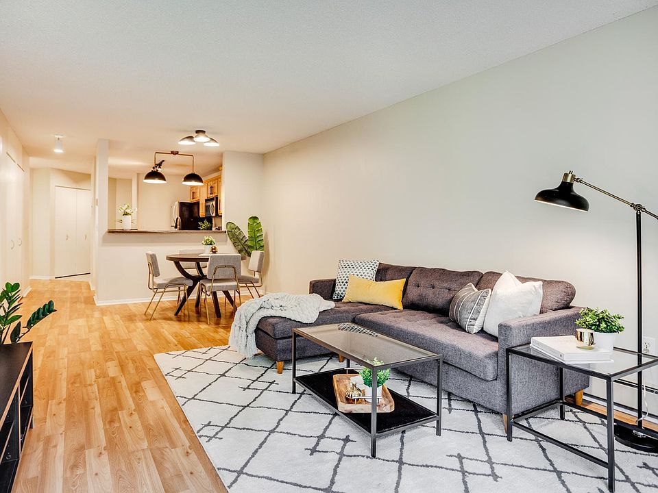 1st image of 7605 Edinborough Way APT 6117