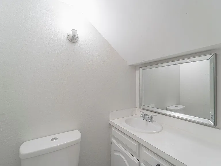 3120 Shadybrook Dr — Photo 25