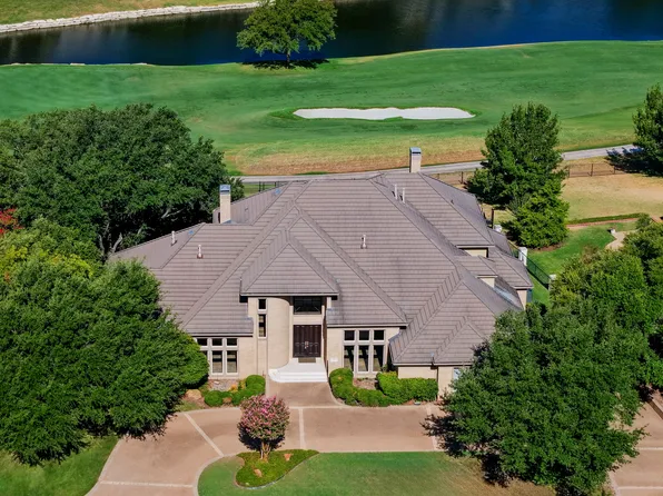 5916 Forest Highlands Dr, Fort Worth, TX 76132