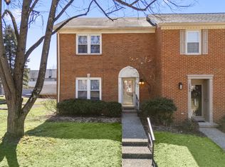 1298 Gray Hawk Rd, Lexington, KY 40502