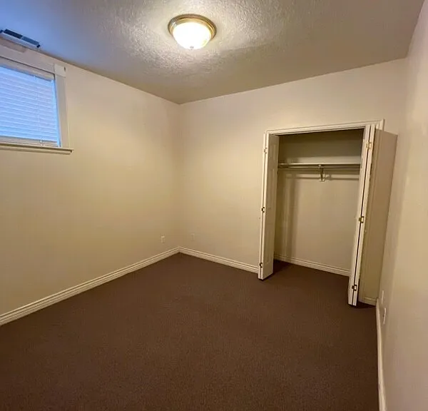 18 N 200 E #102 — Photo 4