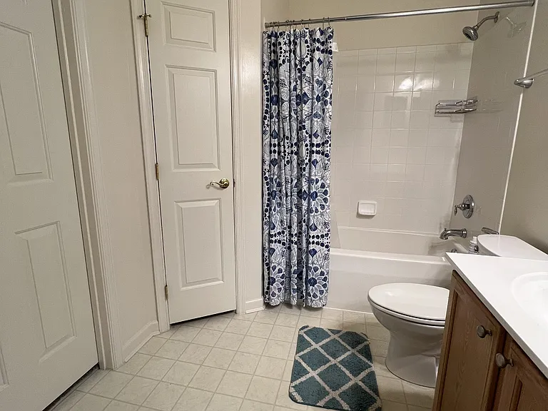 2001 Whispering Ponds Ct #1-2D-2D — Photo 8