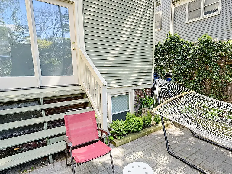 376 Washington St #2 — Photo 11