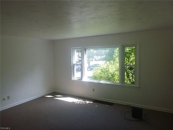 4th image of 2444 21st St #1