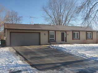 8966 72nd St S, Cottage Grove, MN 55016
