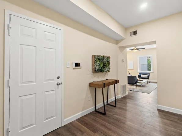 1765 Swann St NW APT 3, Washington, DC 20009
