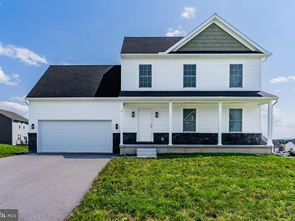 2 Brubacker Dr, Carlisle, PA 17013