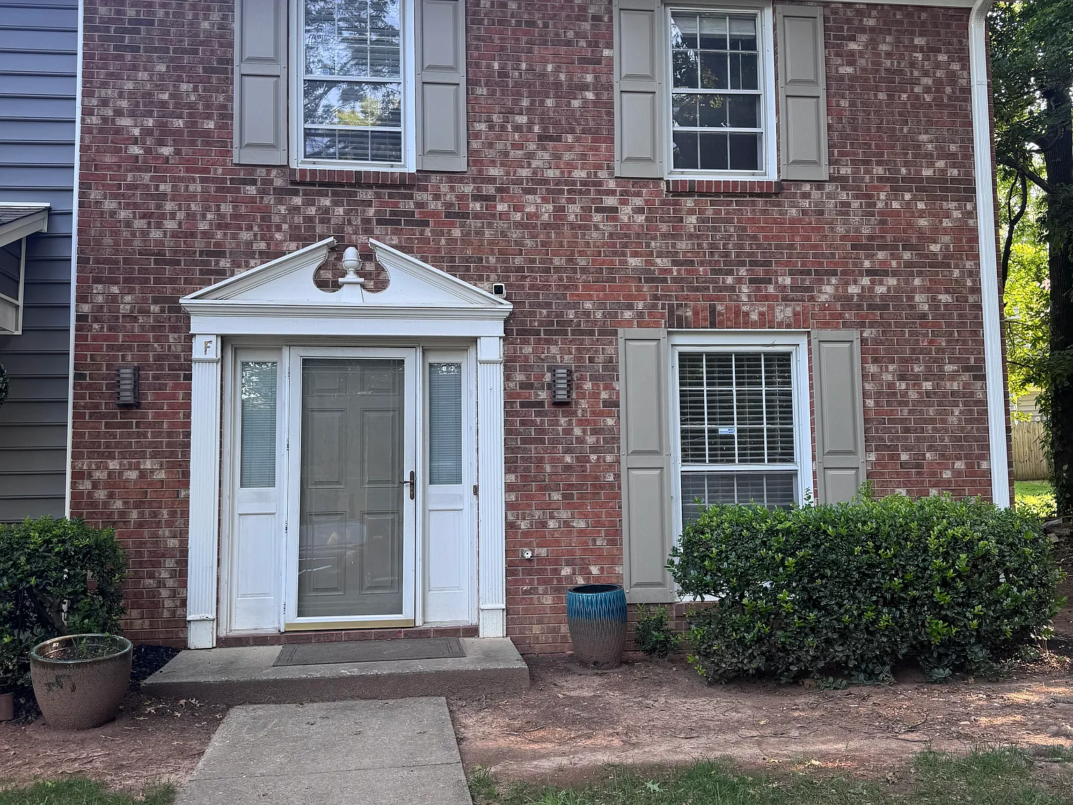 3 bed, 2.5 bath, 1466 sqft, $1,680 — Photo 1