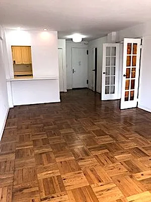 Rented by Level Group | media 9