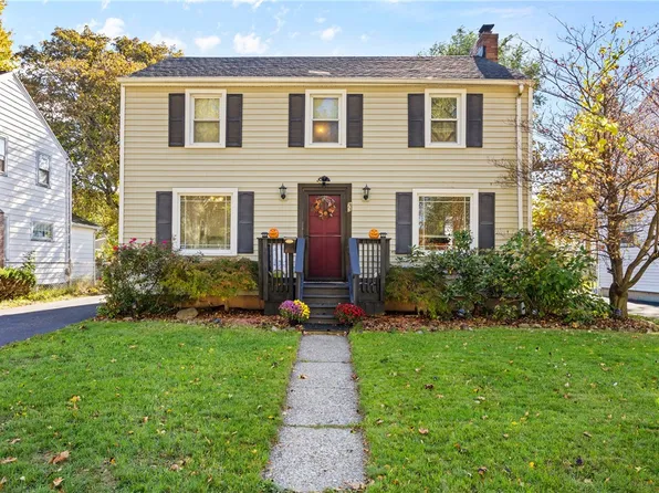 93 Burwell Rd, Rochester, NY 14617