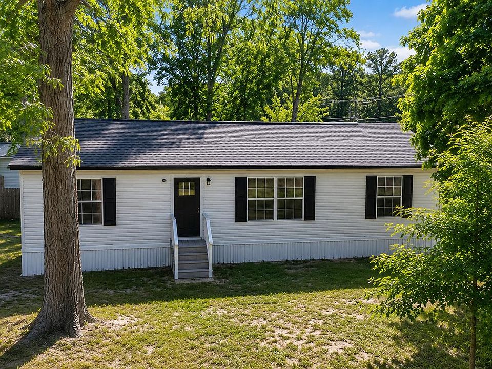 1st image of 119 Middle Dr #119