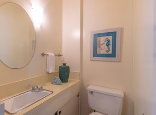 21 York Dr, Piedmont, CA 94611