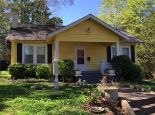 1307 4th Ave, West Point, GA 31833