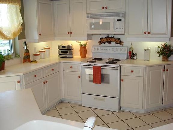 3rd image of 5051 N Highway A1a APT 9-1
