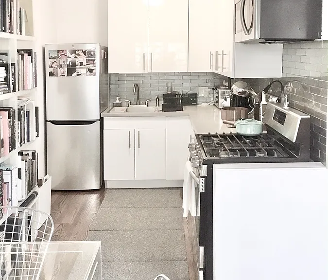 125 N Hamilton Dr #A — Photo 1