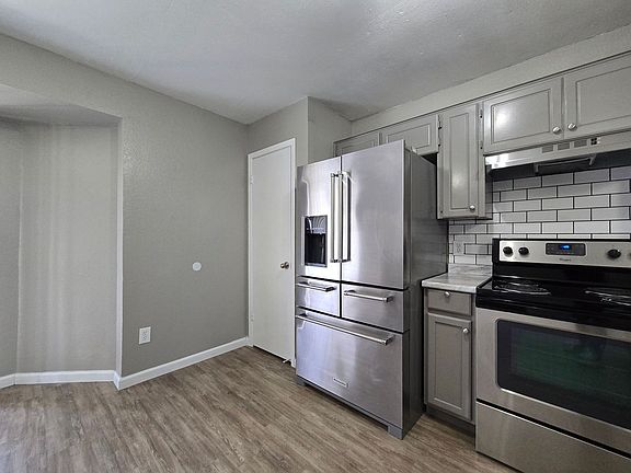5th image of 502 Carly Dr