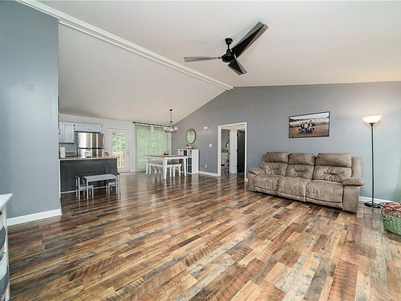 3rd image of 206 Bevel Jones Ct