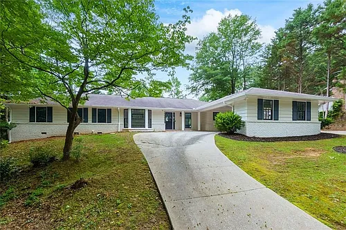 7330 Hunters Branch Dr NE Photo 1