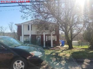 2513 Hi Ridge Dr, Irwin, PA 15642