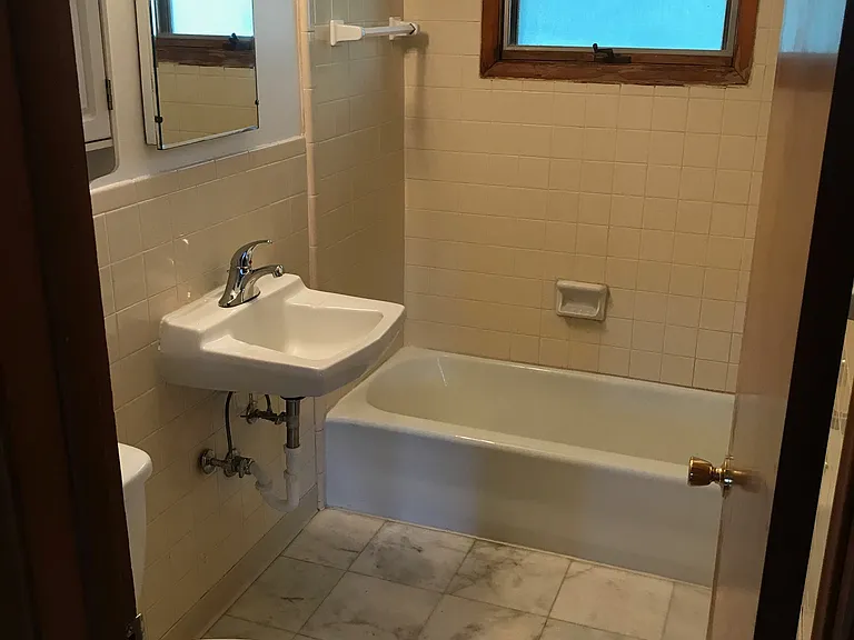 519 Glenwood Dr #4 — Photo 6