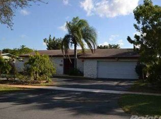 5340 SW 3rd St, Plantation, FL 33317