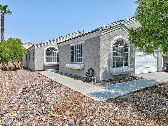 2nd image of 2422 Mango Bay Ave