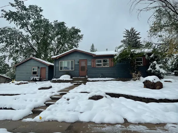 1502 Newcastle St, Colorado Springs, CO 80907