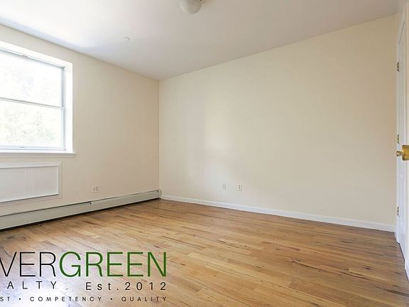 5th image of 259 15th St APT 201