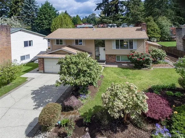11812 NE 155th St, Bothell, WA 98011