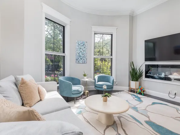 21 Worcester Sq APT 2, Boston, MA 02118