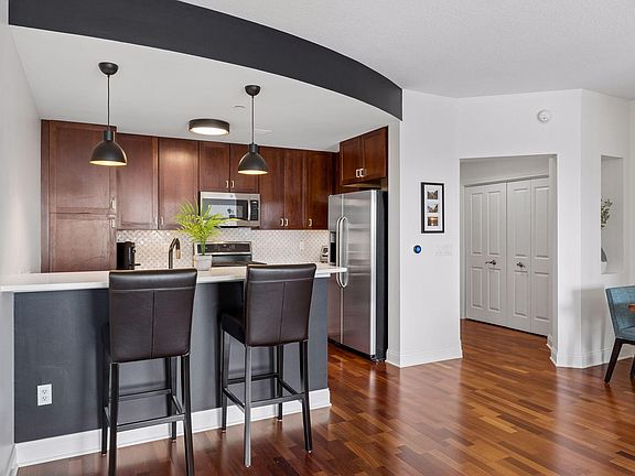 5th image of 100 3rd Ave S Unit 1101