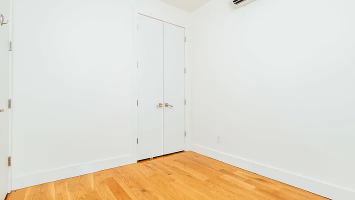 Rented by Nooklyn NYC LLC | media 26
