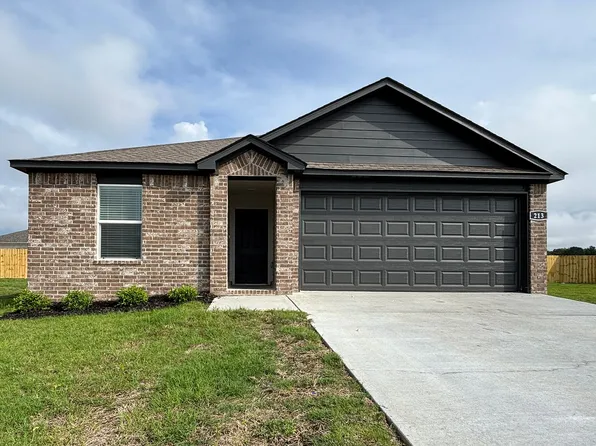 213 Preston Ln, Hensley, AR