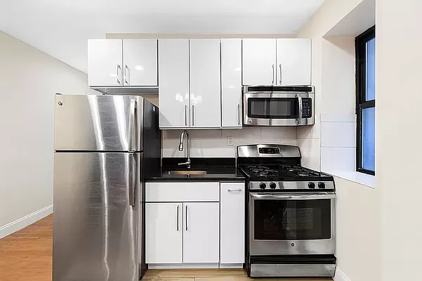 Rented by REAL New York | media 6