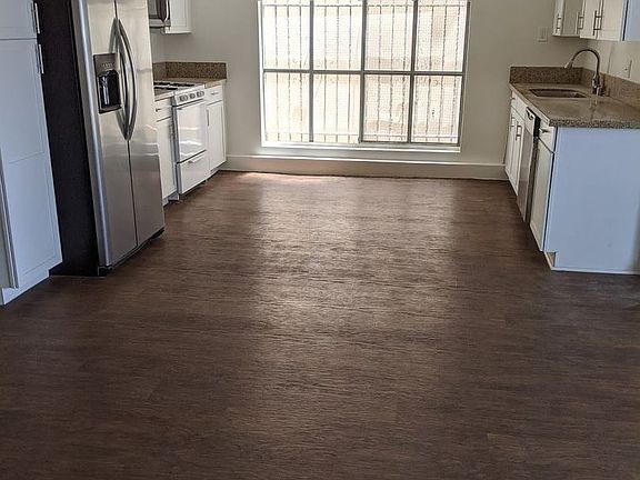 5th image of 1623 Victory Blvd #21