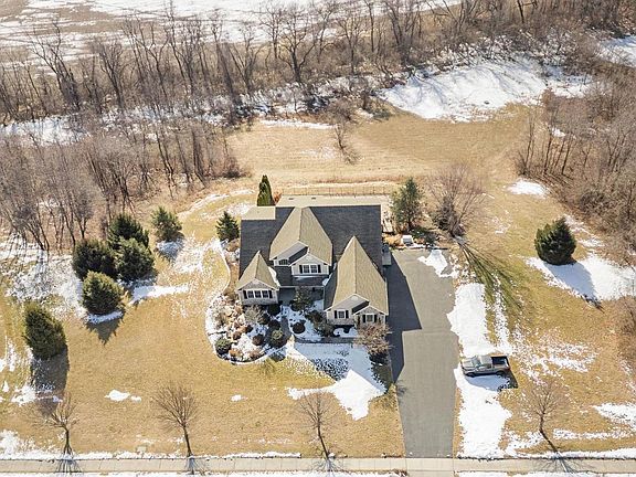 2nd image of 128 Robby Dr