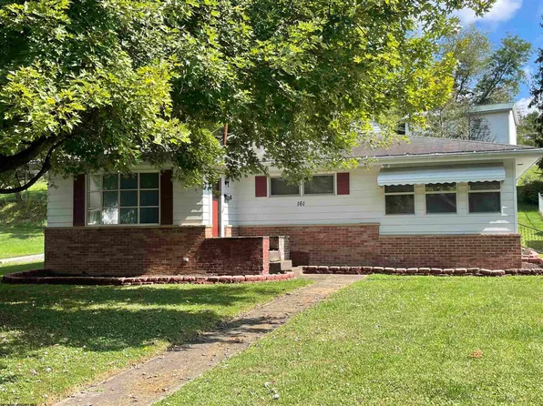 161 Valley St, Salem, WV 26426