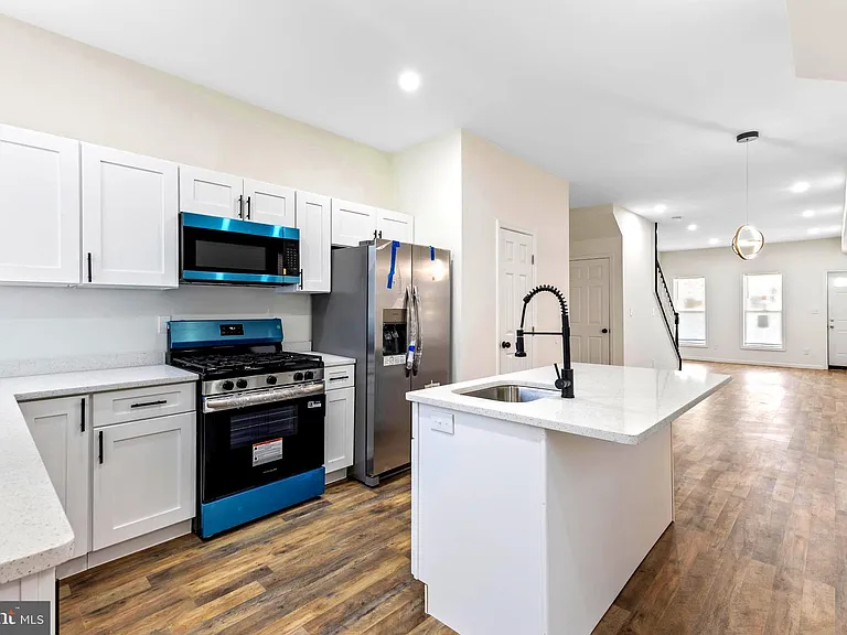 3324 Edmondson Ave — Photo 6