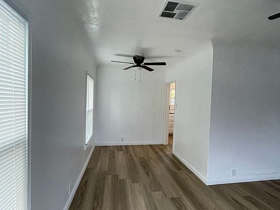 4th image of 1013 N Jacob St