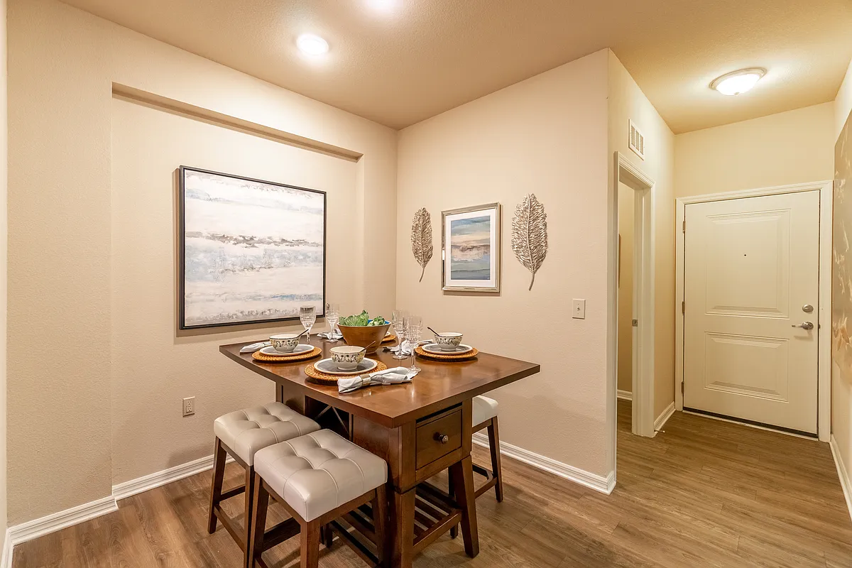 Building Photo - Broxton Bay Apartments