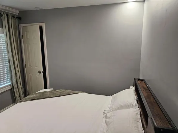 2225 Baker Ter NW, Atlanta, GA 30318