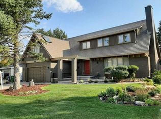 240 N Canterville Dr SW, Calgary, AB T2W 3X2