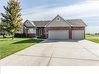 1st image of 3020 N Stoney Brk